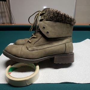 Madden Girl MJAXS boots 2 1/2